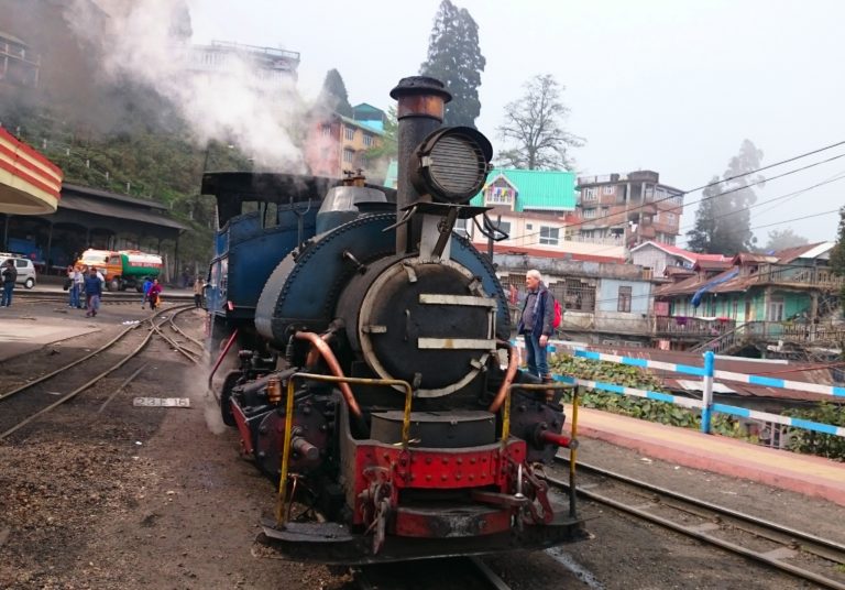 Toy Train Ride in Darjeeling: All you Need to Know