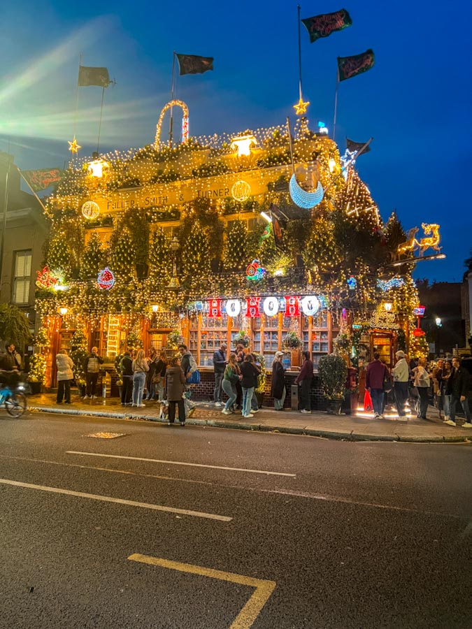 Most Christmassy pub in London 